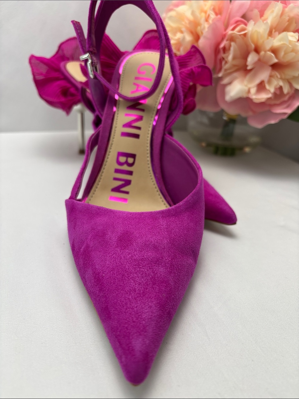 Gianni Bini Womens 8.5 Fuchsia Pointed Toe Pearl-Heel Statement Pumps#717